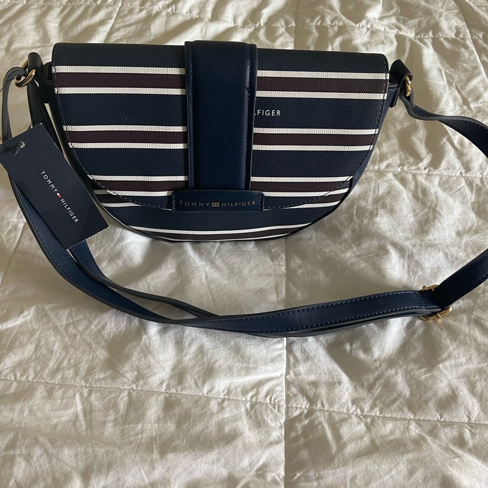 Tommy Hilfiger Crossbody Bag